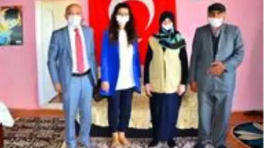 Vali Hüseyin Öner ve eşi Zehra Mine Öner, şehit ailesi ziyaretinde bulundu
