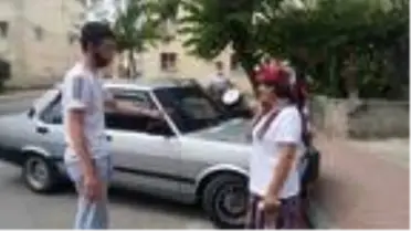 Son dakika haberleri: Askerden dönen genç, önce tereddüt etti, sonra annesine sarıldı
