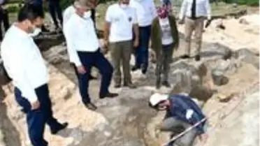 Vali Gürel antik kentteki kazı çalışmalarını inceledi