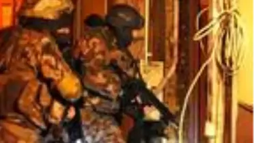 Bursa'da 'gaybubet evleri'ne operasyon: 14 gözaltı