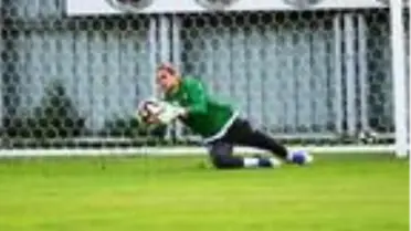 Bursaspor'un file bekçisi Çağlar Şahin Akbaba kalesinde devleşti