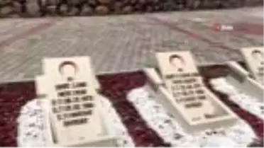Bayburt ve Erzincan'da şehitler dualarla yad edildi