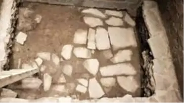 Mexico City'nin ünlü meydanında en az 600 yıllık bir Aztek sarayının kalıntıları bulundu