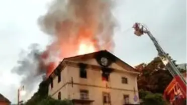 Bursa'nın 150 yıllık tarihi mekanı küle döndü