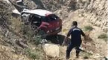 Otomobil şarampole devrildi: Aynı aileden 3 ölü, 1 yaralı