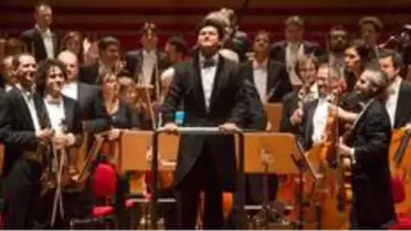Strazburg Filarmoni Orkestrası Özbek şefe emanet
