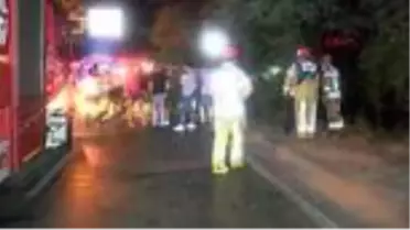 SARIYER'DE OTOMOBİL ORMANLIK ALANA DEVRİLDİ: 1'İ AĞIR 2 YARALI