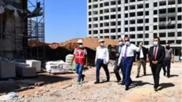Son dakika güncel: Vali Su, Mezitli yeni hükümet konağı inşaatında incelemelerde bulundu