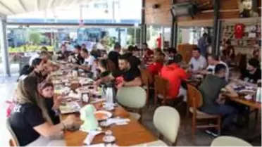 200 çocuğun yüzü bayramda gülecek
