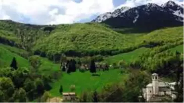 İtalya'nın en küçük köyünde 8 yıl sonra ilk doğum