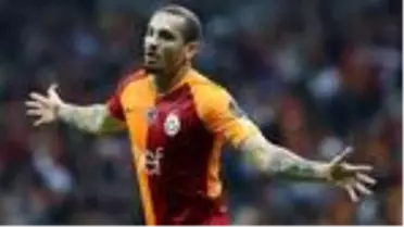 Maicon, Galatasaray'a döndüğünü açıkladı!