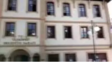Taşköprü Belediye Başkanı Çatal'ın bulunduğu eve silahla ateş açıldı