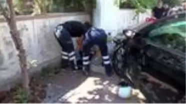 Başındaki kaskı ölümden kurtardı