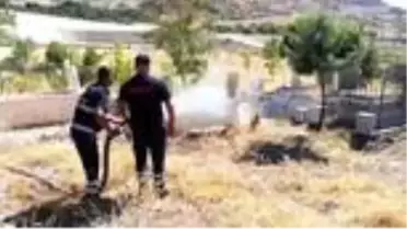 Gercüş'te mezarlık temizliği