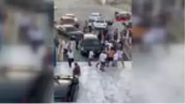 ARABALI FERİBOTTA SIRA KAVGASI KAMERADA