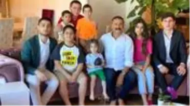 İzzet Yıldızhan, çocuklarına bayram harçlığı yerine altın taktı