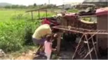 Suriyeli 'yangın kahramanı' Hasan'ın yürek burkan hikayesi
