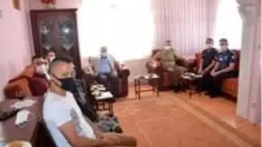 Emet protokolü şehit ailelerini ziyaret etti