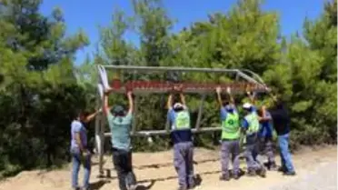 Büyükşehir Belediyesi Manavgat'a durak montajlarını sürdürdü