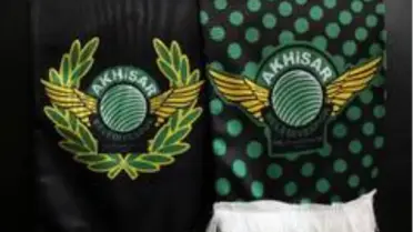 Akhisarspor'da 2 futbolcu ile yollar ayrıldı