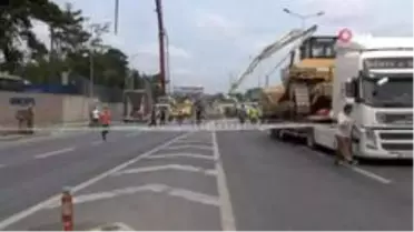 Hasdal Otoyolu'nda çöken üst geçit kaldırıldı