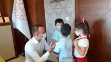 Düşün Taşın Derneği'nden Ağrılı minik öğrencilere anlamlı yardım paketi