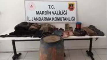 Son dakika haberi | Mardin'de terör örgütüne ait iki farklı noktada el bombası ile yaşam malzemesi ele geçirildi