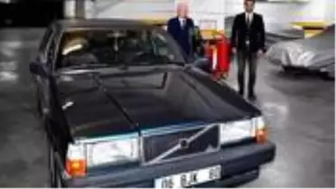 MHP Genel Başkanı Bahçeli, 'BJK' plakalı aracını hediye etti