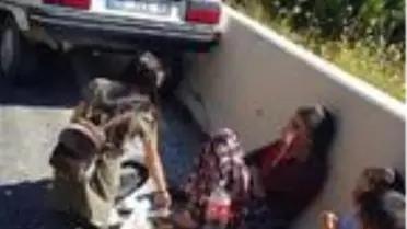 Ödemiş'te otomobil ile minibüs çarpıştı: 4 yaralı