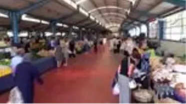 Silivri'de kapalı pazar alanında korona virüs denetimi yapıldı