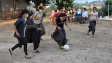 Başkan Seçer'den sporcu kızlara destek