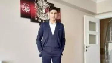 Bisikletten düşüp başını çarpan genç kurtarılmadı