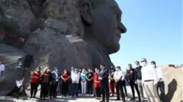 İzmir'in ilçelerinde 30 Ağustos coşkusu