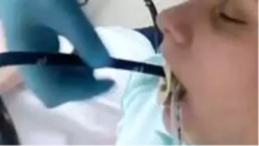 Rusya'da uyuyan kadının ağzından giren yılan ameliyatla çıkarıldı