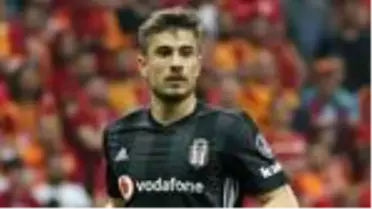 Dorukhan Toköz için Beşiktaş ile resmi transfer görüşmesi!