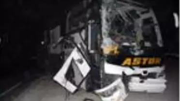 Aksaray'da yolcu otobüsü ile kamyon çarpıştı: 4 yaralı