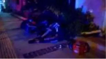 İzmir'de otomobil motorize yunus ekibine çarptı: 4 yaralı