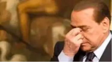 Koronavirüse yakalanan Eski İtalya Başbakanı Berlusconi hastaneye kaldırıldı