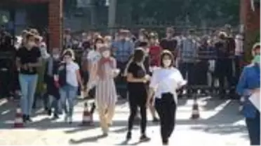 Sınava geç kalan da var kimliğini unutan da: KPSS'de yine bilindik sahneler yaşandı
