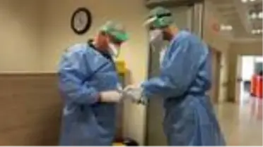 İşte gerçek 'Hekimoğlu'... MS hastası doktor yüzlerce korona hastasını tedavi etti