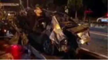 Son dakika haber | İzmir'de otomobil duvara ve ardından ağaca çarptı 2 ölü, 2 yaralı