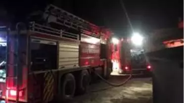 Son dakika... Ulaş'ta çıkan yangında ahır ve odunluk kül oldu