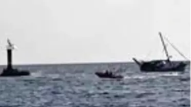 Tekirdağ'da yat kayalıklara çarptı; 2 kişi kurtarıldı