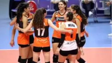 Geleceğe Smaç'tan online voleybol projesi