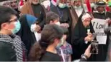 Fransız Charlie Hebdo dergisi Bağdat'ta protesto edildi