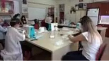 Germencik'te kadınlar öğrenciler için maske üretiyor - AYDIN