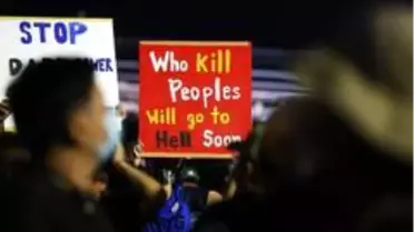 Tayland'da hükümet ve monarşi karşıtı protesto
