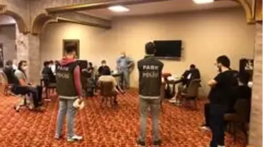 Dernekte kumar oynarken yakalanan 23 kişiye 50 bin lira para cezası
