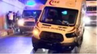 Diyarbakır'da ambulans otomobile çarptı: 3 yaralı