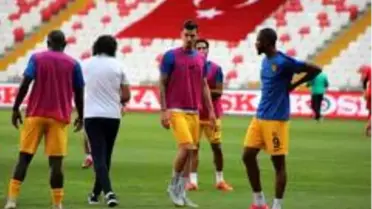 MKE Ankaragücü'nde Erdi Dikmen ilk kez Süper Lig'de forma giydi